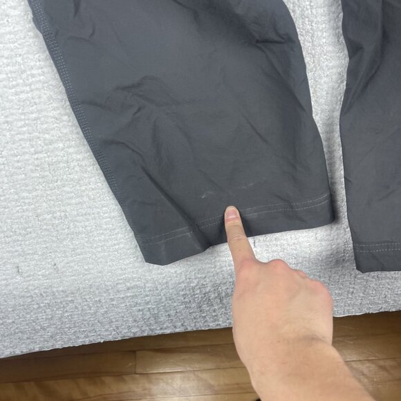 The North Face Pants Womens 10 Grey  2.0 Convertible Cargo Hiking NF0A2UMJ - Picture 14 of 14